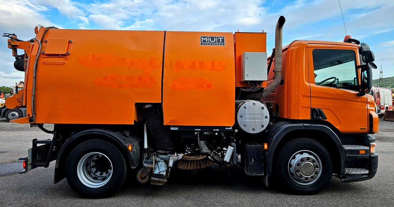Scania P280 Euro5 MUT 7m3 Hydrostat - Balayeuse de voirie: photos 2 Scania P280 Euro5 MUT 7m3 Hydrostat - Balayeuse de voirie: photos 2