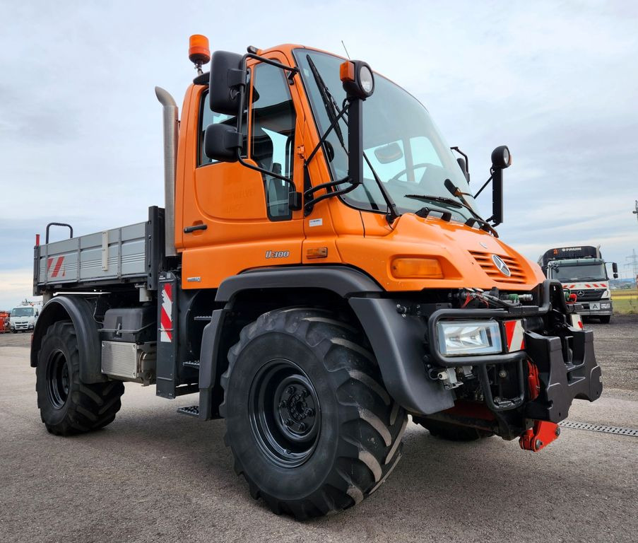 Unimog U300 Agrar Euro5 Hydrostat Variopilot Unimog U300 Agrar Euro5 Hydrostat Variopilot - Camion benne: photos 5 Unimog U300 Agrar Euro5 Hydrostat Variopilot Unimog U300 Agrar Euro5 Hydrostat Variopilot - Camion benne: photos 5