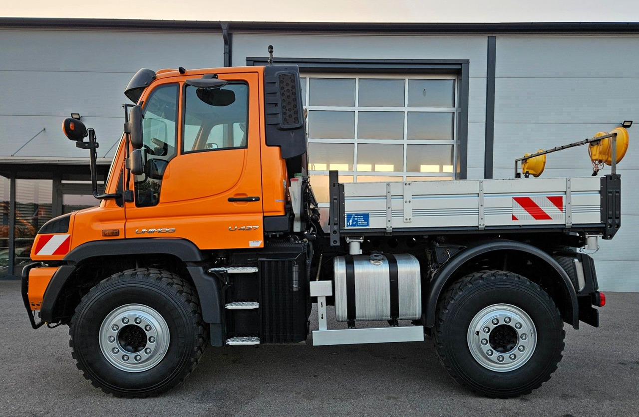 Unimog U427 UGE Euro6 VarioPilot Hydrostat - Camion benne: photos 2 Unimog U427 UGE Euro6 VarioPilot Hydrostat - Camion benne: photos 2