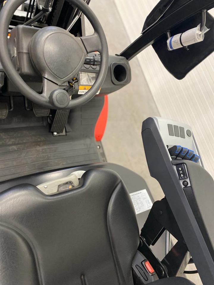 Chariot élévateur à gaz HC CPYD25-XH3F: photos 6 Chariot élévateur à gaz HC CPYD25-XH3F: photos 6