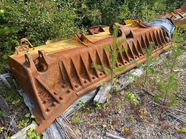 Komatsu D 155 AX - Lame: photos 1 Komatsu D 155 AX - Lame: photos 1