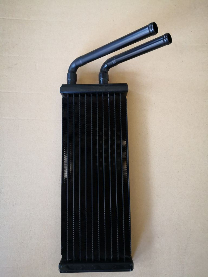 RADIATORE RISCALDAMENTO New Holland Kobelco E215C SK210-9 - Radiateur: photos 1 RADIATORE RISCALDAMENTO New Holland Kobelco E215C SK210-9 - Radiateur: photos 1