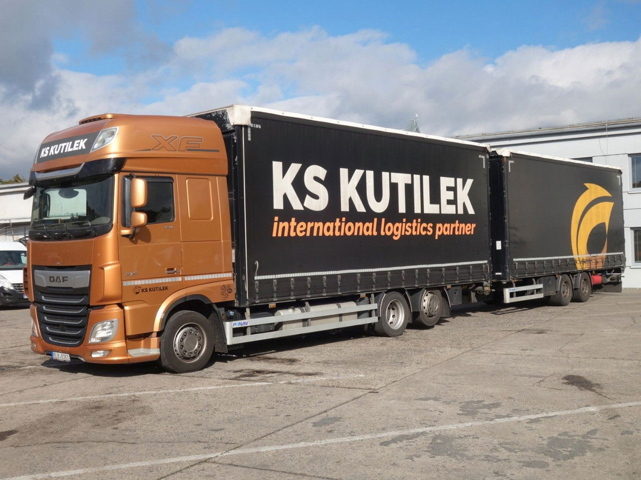 DAF XF 480 SSC, 120 cbm, Durchfahren - Camion à rideaux coulissants: photos 2 DAF XF 480 SSC, 120 cbm, Durchfahren - Camion à rideaux coulissants: photos 2