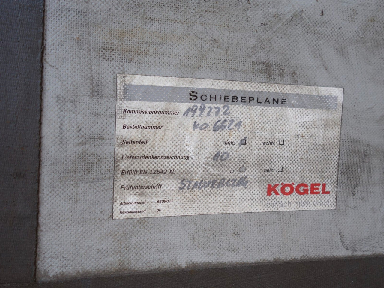 Semi-remorque rideaux coulissants Kögel SN24 MEGA, Liftachse, SAF Achsen, XL Code: photos 8