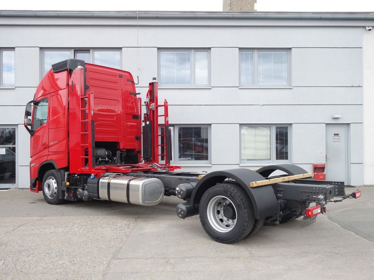 Volvo FH 13 XL 460 TC Neue fur Kassbohrer - Camion porte-voitures: photos 4 Volvo FH 13 XL 460 TC Neue fur Kassbohrer - Camion porte-voitures: photos 4