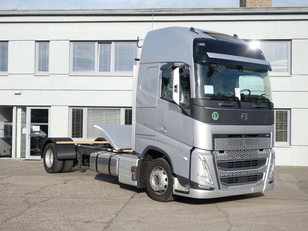 Volvo FH 13 XL 460 Turbo Compound Neue - Camion à rideaux coulissants: photos 2 Volvo FH 13 XL 460 Turbo Compound Neue - Camion à rideaux coulissants: photos 2