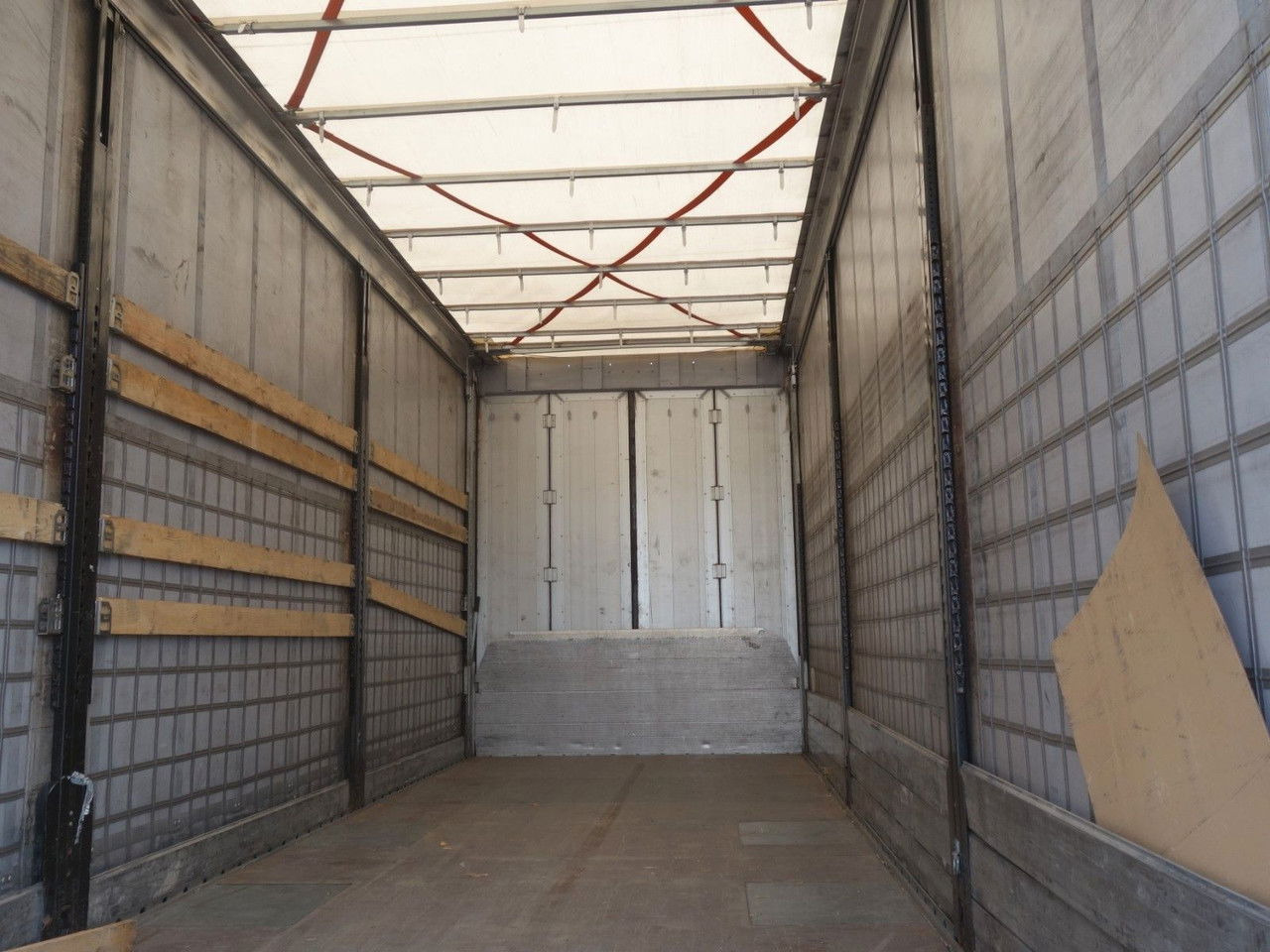 Volvo FH 460 XL 6x2, 120 cbm, Durchfahren - Camion à rideaux coulissants: photos 5 Volvo FH 460 XL 6x2, 120 cbm, Durchfahren - Camion à rideaux coulissants: photos 5