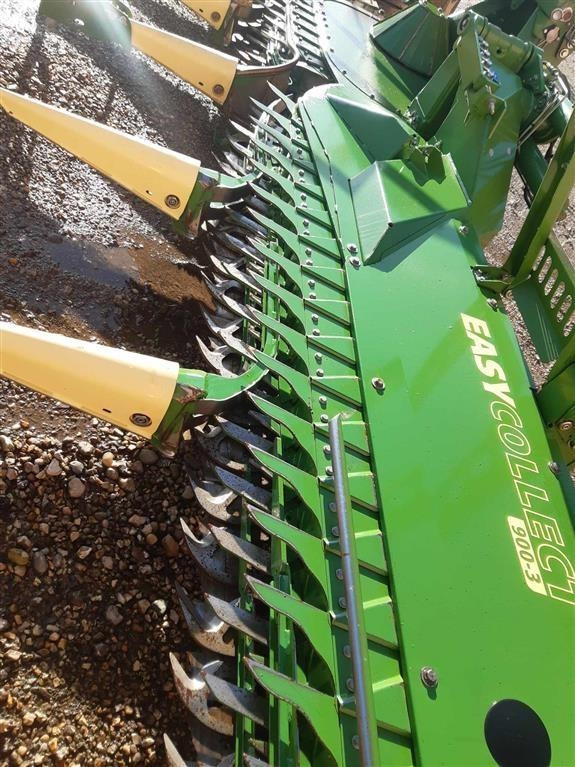 Krone Easy Collect 900 - Matériel de fenaison: photos 4 Krone Easy Collect 900 - Matériel de fenaison: photos 4