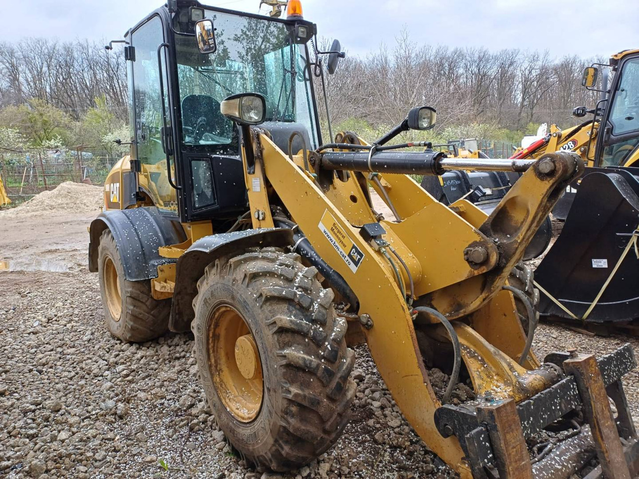 CAT 908H2 - Chargeuse sur pneus: photos 2 CAT 908H2 - Chargeuse sur pneus: photos 2