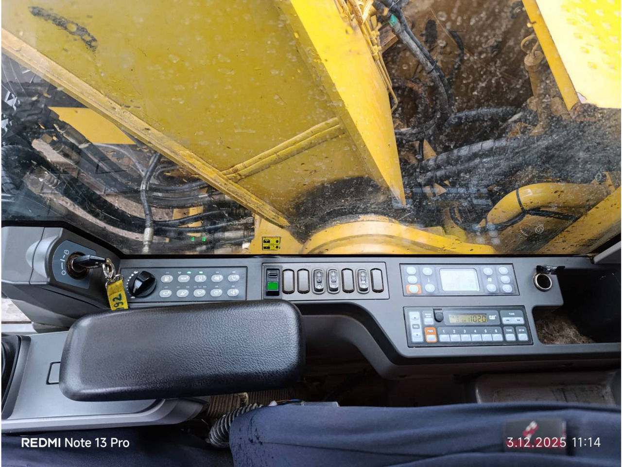 Pelle sur chenille CAT 320ELRR: photos 9 Pelle sur chenille CAT 320ELRR: photos 9