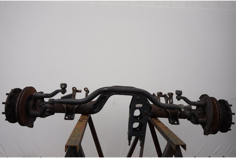 MAN LOL-08-08 - Essieu avant pour Camion: photos 1 MAN LOL-08-08 - Essieu avant pour Camion: photos 1