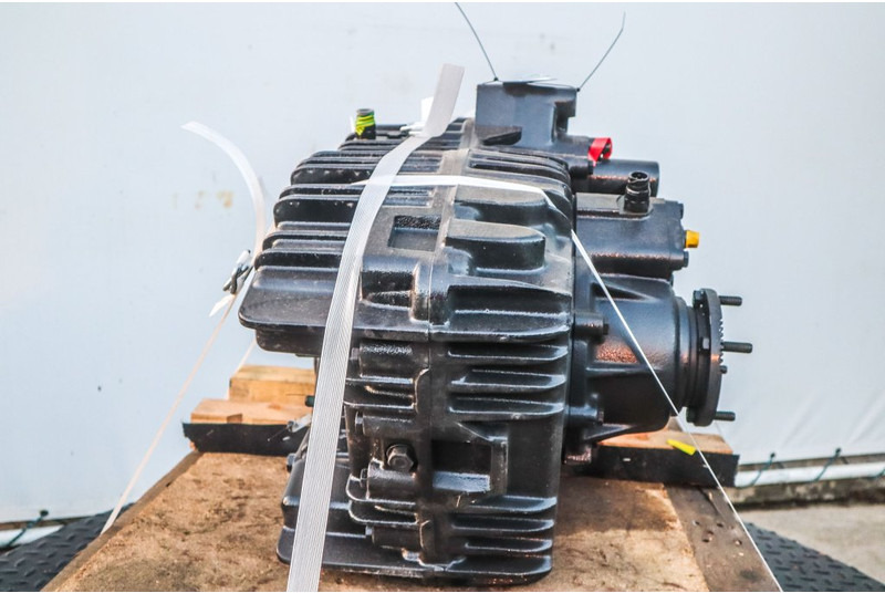 MAN VG172 P22-6 81.37000-7411 - Boîte de vitesse pour Camion: photos 2 MAN VG172 P22-6 81.37000-7411 - Boîte de vitesse pour Camion: photos 2