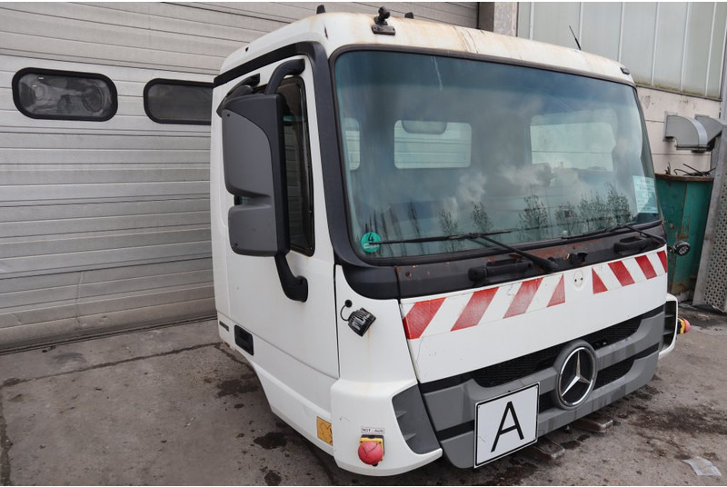 Mercedes-Benz ACTROS F07 MP3 94389915588371 - Cabine et intérieur pour Camion: photos 2 Mercedes-Benz ACTROS F07 MP3 94389915588371 - Cabine et intérieur pour Camion: photos 2