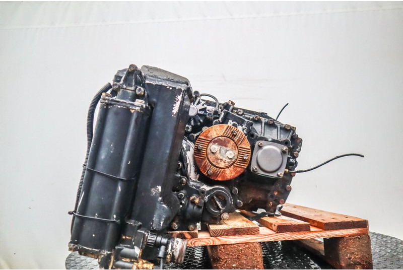 ZF 16S2221TO+INT 81.32003-6675 - Boîte de vitesse pour Camion: photos 4 ZF 16S2221TO+INT 81.32003-6675 - Boîte de vitesse pour Camion: photos 4