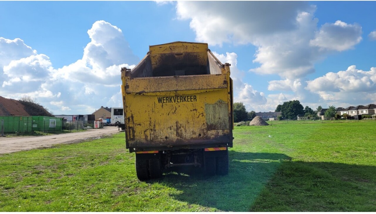 MAN 41.364 EURO 2 8X4 TIPPER SPRING/SPRING MANUAL GEARBOX - Camion benne: photos 5 MAN 41.364 EURO 2 8X4 TIPPER SPRING/SPRING MANUAL GEARBOX - Camion benne: photos 5