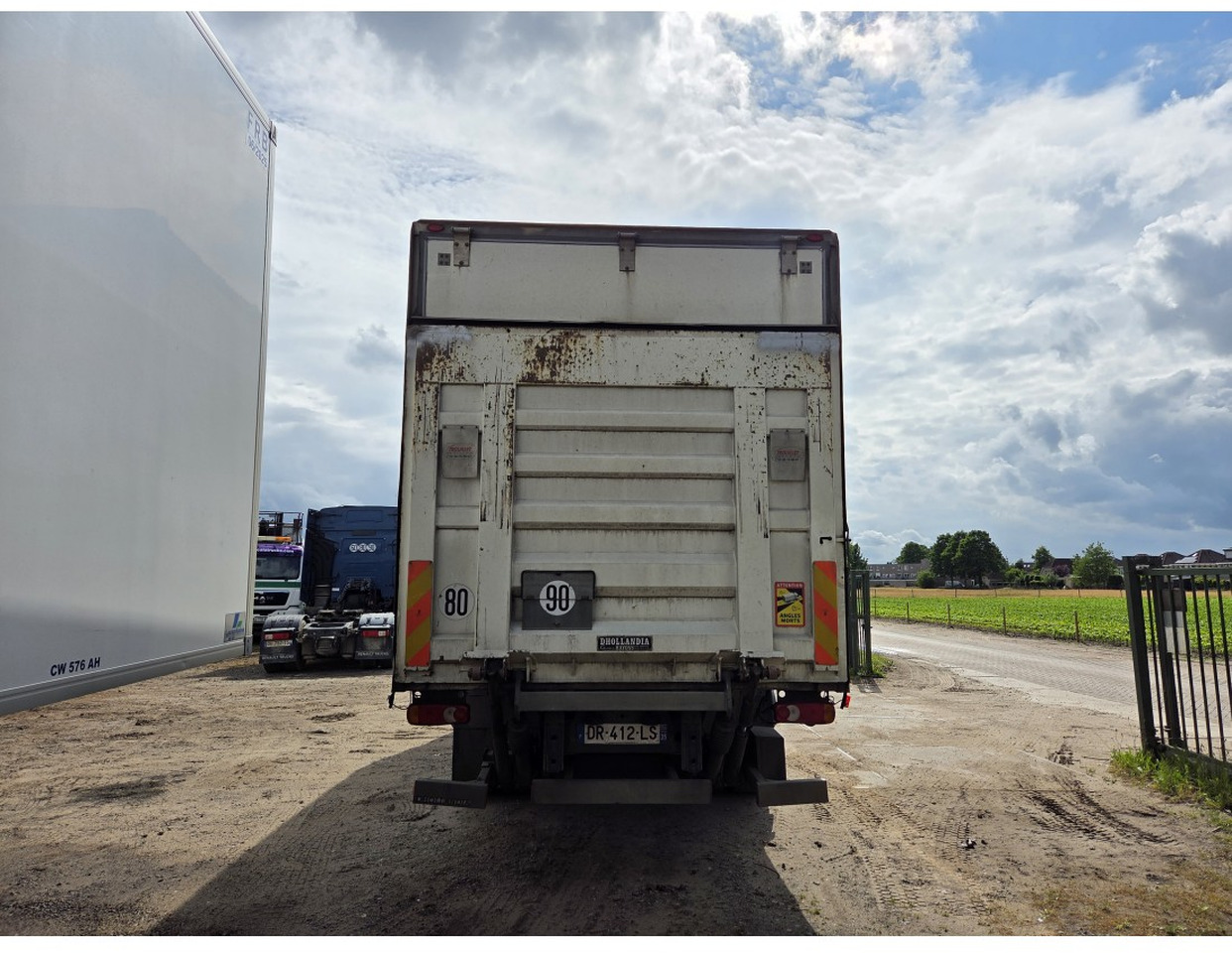Renault D 280 4X2 Box truck Spring Air suspension Loading Lift Dhollandia - Camion fourgon: photos 4 Renault D 280 4X2 Box truck Spring Air suspension Loading Lift Dhollandia - Camion fourgon: photos 4