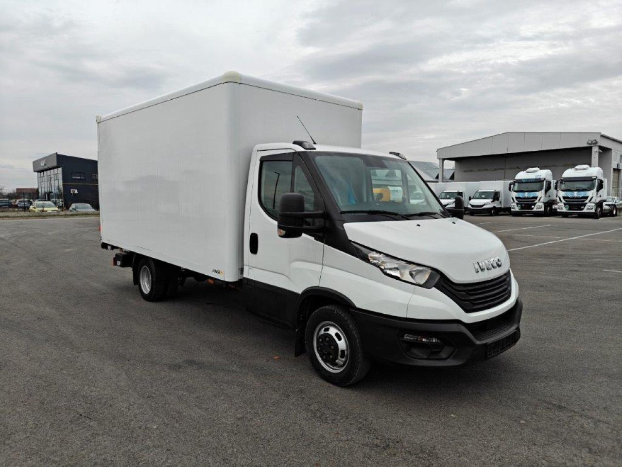 IVECO Daily 35C16 - Fourgon utilitaire: photos 1 IVECO Daily 35C16 - Fourgon utilitaire: photos 1