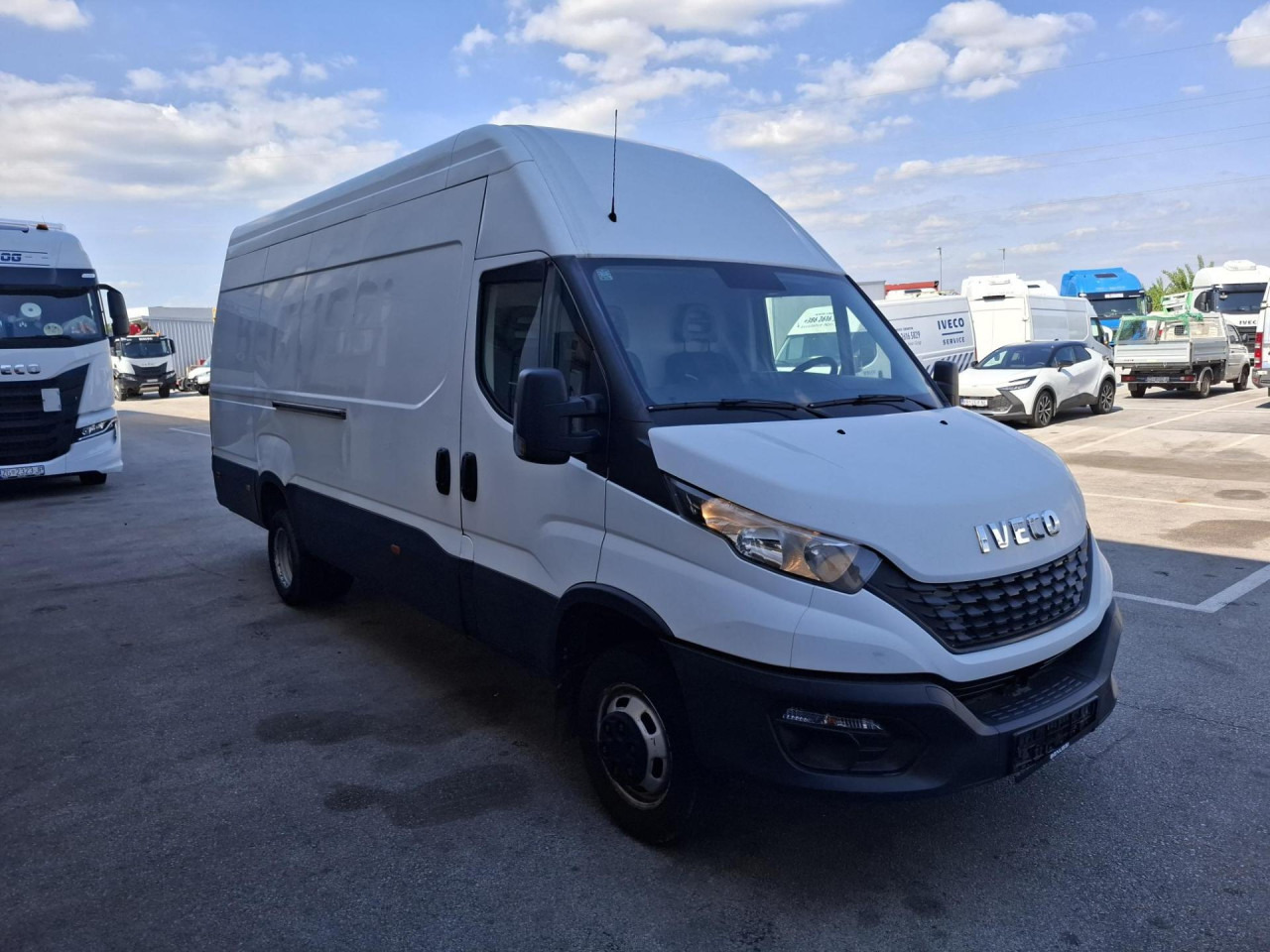 IVECO Daily 35C16V - Transport de personnes: photos 2 IVECO Daily 35C16V - Transport de personnes: photos 2