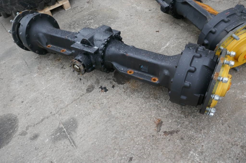 Huddig 1260E - Essieu et pièces pour Engins de chantier: photos 2 Huddig 1260E - Essieu et pièces pour Engins de chantier: photos 2