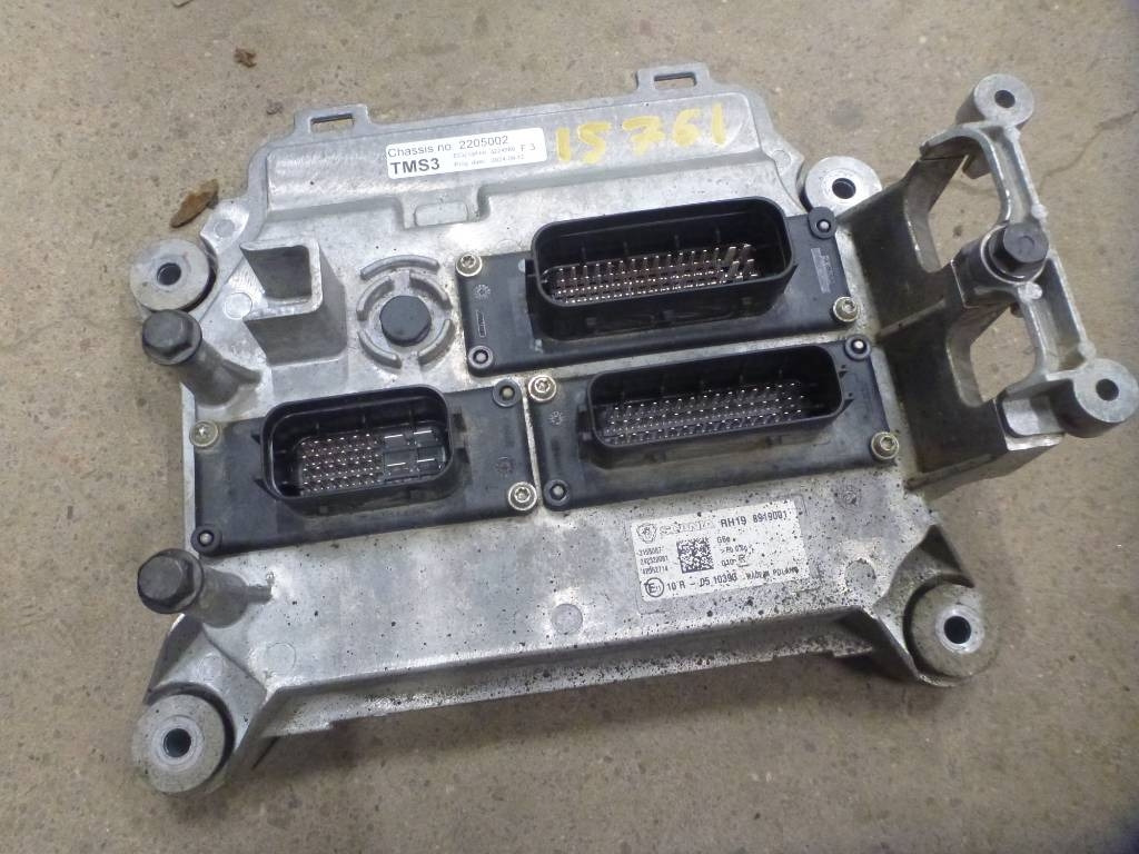 Scania R660 Styrenhet växellåda, 3300193 - Boîte de vitesse pour Camion: photos 1 Scania R660 Styrenhet växellåda, 3300193 - Boîte de vitesse pour Camion: photos 1