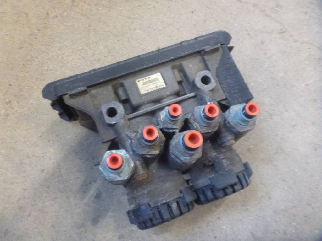 Volvo FH 13 520 - Pièces de frein pour Camion: photos 1 Volvo FH 13 520 - Pièces de frein pour Camion: photos 1