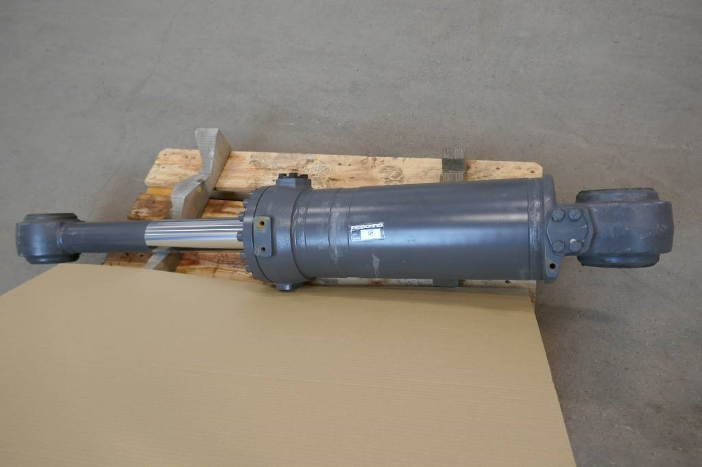 Volvo L 180 H, Tiltkolv voe17229010 - Hydraulique pour Engins de chantier: photos 2 Volvo L 180 H, Tiltkolv voe17229010 - Hydraulique pour Engins de chantier: photos 2