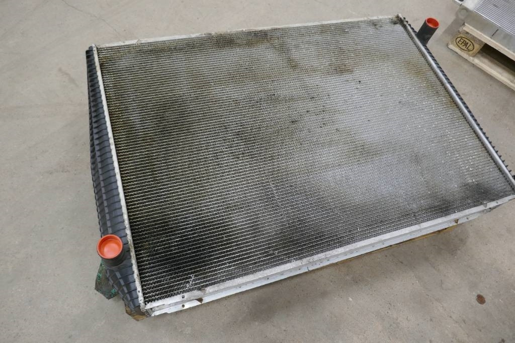 Volvo L180 HL Kylare voe15147619 - Radiateur pour Engins de chantier: photos 2 Volvo L180 HL Kylare voe15147619 - Radiateur pour Engins de chantier: photos 2