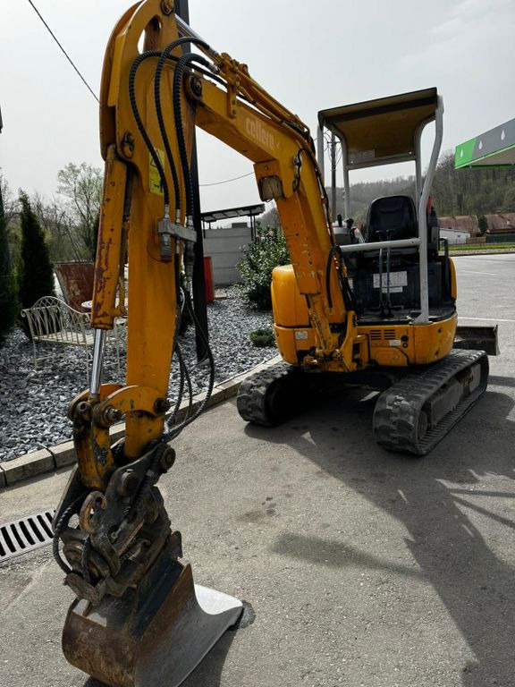 IHI 25VX3, 2.5ton, SWISS Machine - Mini pelle: photos 1 IHI 25VX3, 2.5ton, SWISS Machine - Mini pelle: photos 1