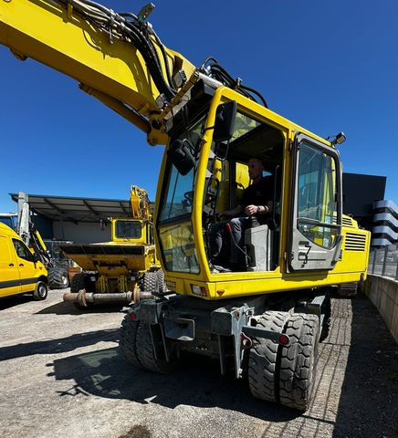 Liebherr A900C ZW Litronic PFS 2, Rail+Road, Gleisbagger - Pelle sur pneus: photos 4 Liebherr A900C ZW Litronic PFS 2, Rail+Road, Gleisbagger - Pelle sur pneus: photos 4