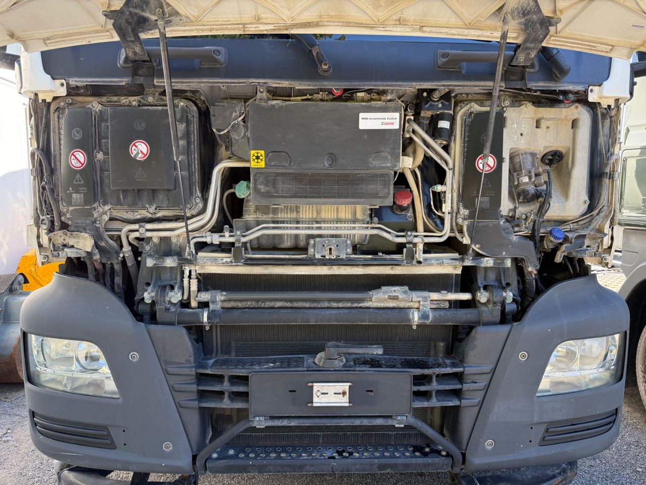 Crédit-bail de  MAN TGS 32.440 8x4, Euro 6, Liebherr 9m3 MAN TGS 32.440 8x4, Euro 6, Liebherr 9m3: photos 12
