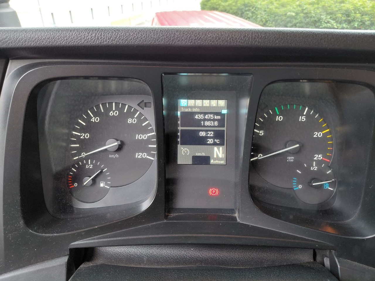 Crédit-bail de  Mercedes-Benz Arocs 4451 10x4, E6, Meiller Dumper, Retarder Mercedes-Benz Arocs 4451 10x4, E6, Meiller Dumper, Retarder: photos 15