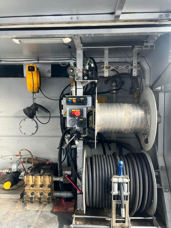 Camion hydrocureur Nissan NT400 Cabstar, Dietmar Kaiser, 160bar, Hochdruck: photos 9 Camion hydrocureur Nissan NT400 Cabstar, Dietmar Kaiser, 160bar, Hochdruck: photos 9