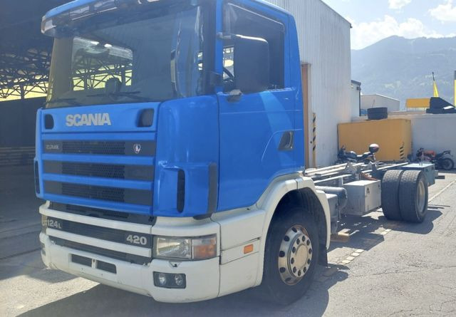 Scania R124LB 420 4x2, Euro 3 - Châssis cabine: photos 3 Scania R124LB 420 4x2, Euro 3 - Châssis cabine: photos 3