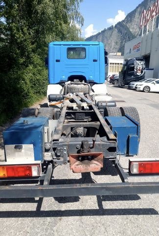 Scania R124LB 420 4x2, Euro 3 - Châssis cabine: photos 5 Scania R124LB 420 4x2, Euro 3 - Châssis cabine: photos 5