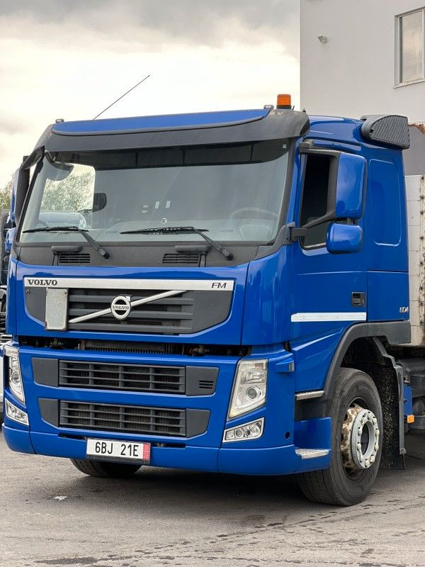 Volvo FM 460 6x2, E5, L:7200mm - Camion plateau: photos 3 Volvo FM 460 6x2, E5, L:7200mm - Camion plateau: photos 3
