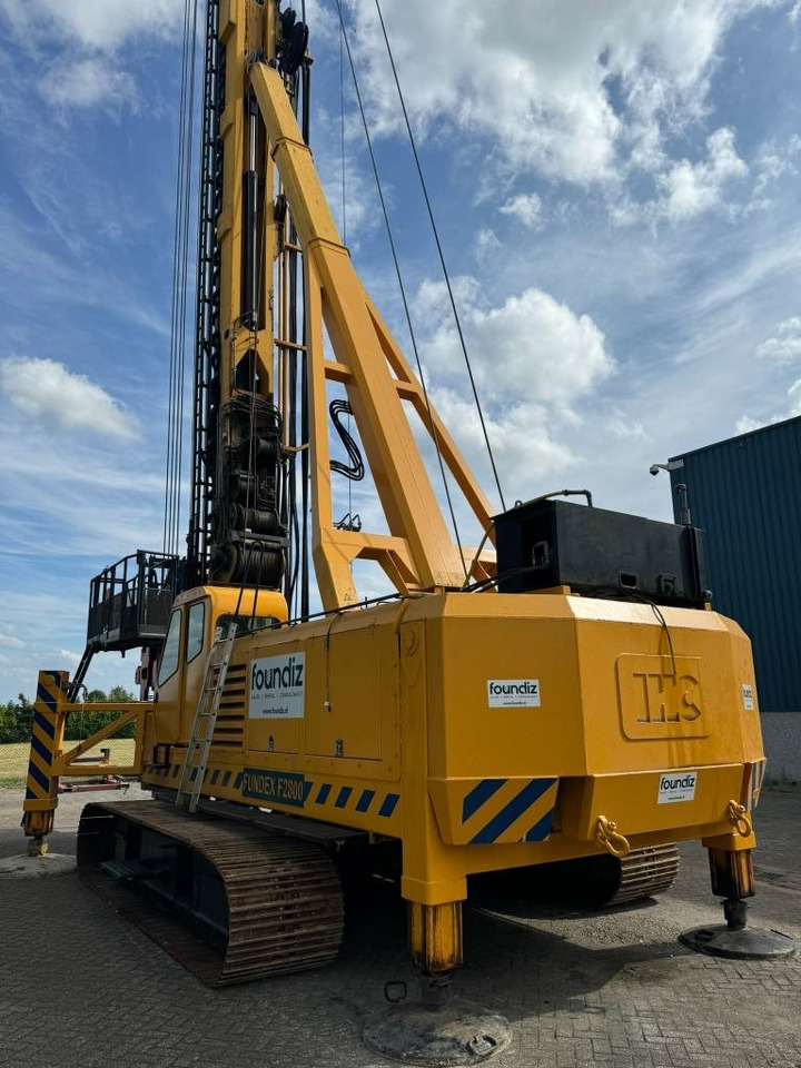 Fundex F2800 - Mât de battage: photos 4 Fundex F2800 - Mât de battage: photos 4