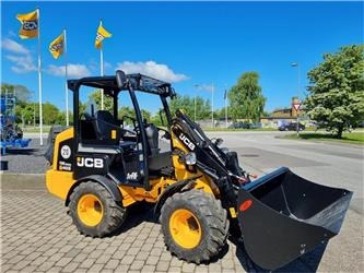 JCB 403 AGRI - Valet de ferme: photos 1 JCB 403 AGRI - Valet de ferme: photos 1