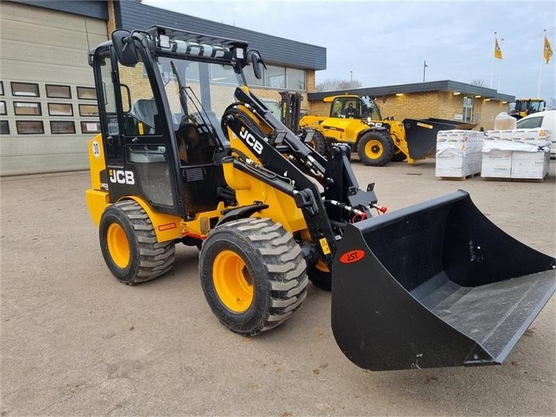 JCB 403 AGRI Plus model - Valet de ferme: photos 2 JCB 403 AGRI Plus model - Valet de ferme: photos 2