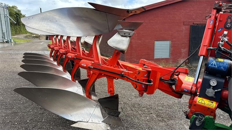 Kuhn Vari Master 183 6 Furet 183 - Charrue: photos 4 Kuhn Vari Master 183 6 Furet 183 - Charrue: photos 4