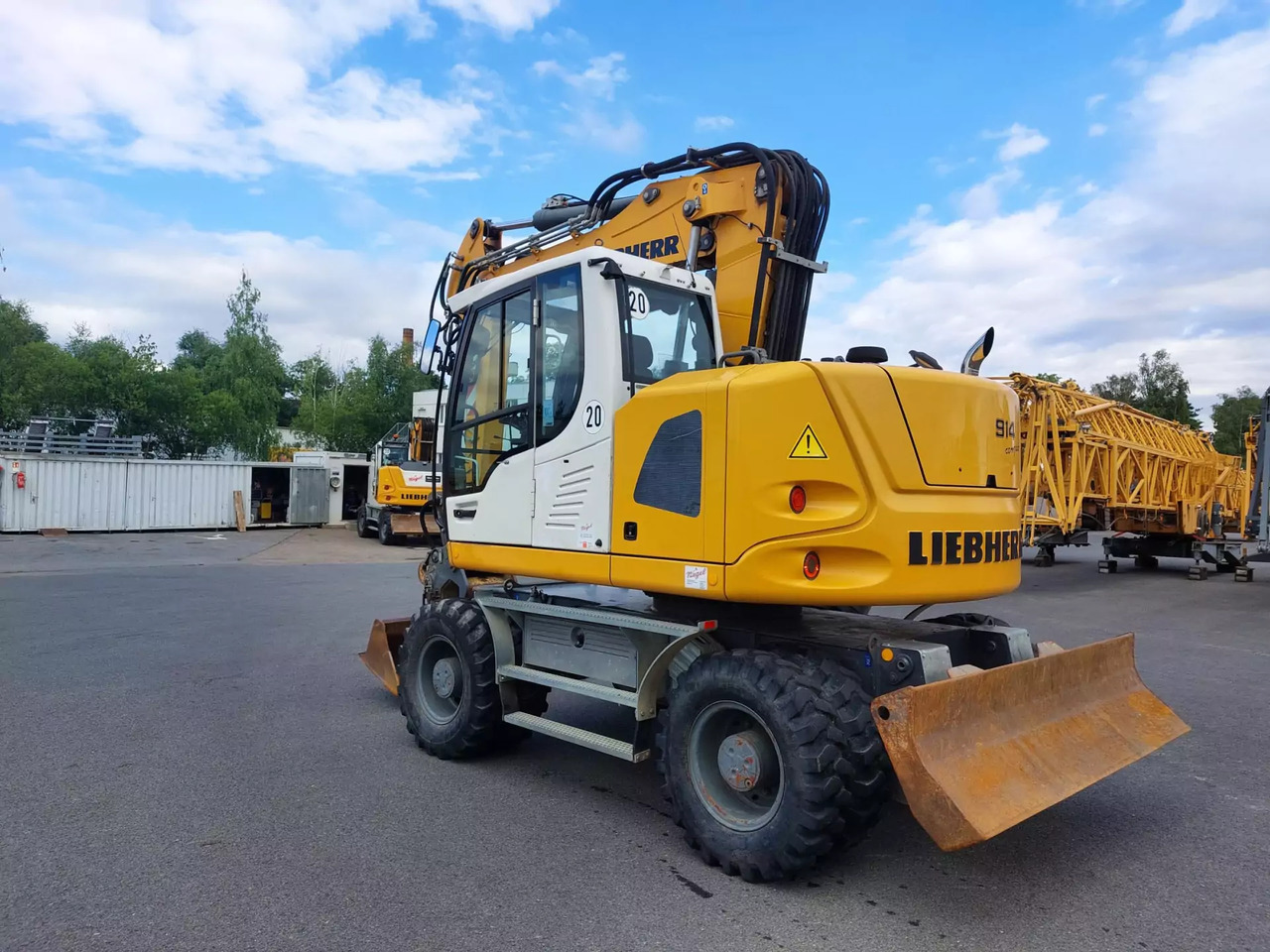 2015 Liebherr A 914 Compact - Pelle sur pneus: photos 4 2015 Liebherr A 914 Compact - Pelle sur pneus: photos 4