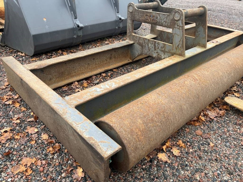 Avjämningsbalk / Planeringsbalk SB S60 - Accessoire pour Engins de chantier: photos 5 Avjämningsbalk / Planeringsbalk SB S60 - Accessoire pour Engins de chantier: photos 5