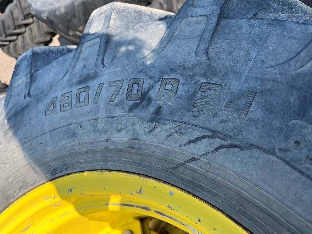 Alliance 480/70R24 till John Deere 6300 - Pneu pour Machine agricole: photos 4 Alliance 480/70R24 till John Deere 6300 - Pneu pour Machine agricole: photos 4