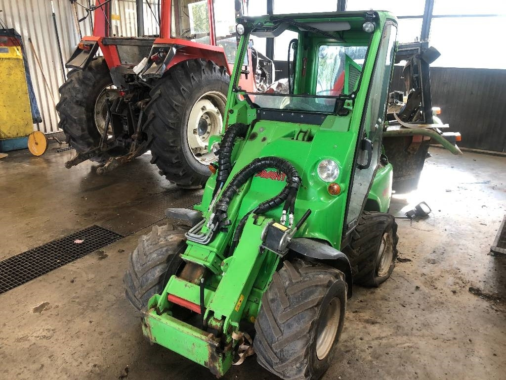 Avant 640 Dismantled: only spare parts - Chariot télescopique: photos 1 Avant 640 Dismantled: only spare parts - Chariot télescopique: photos 1