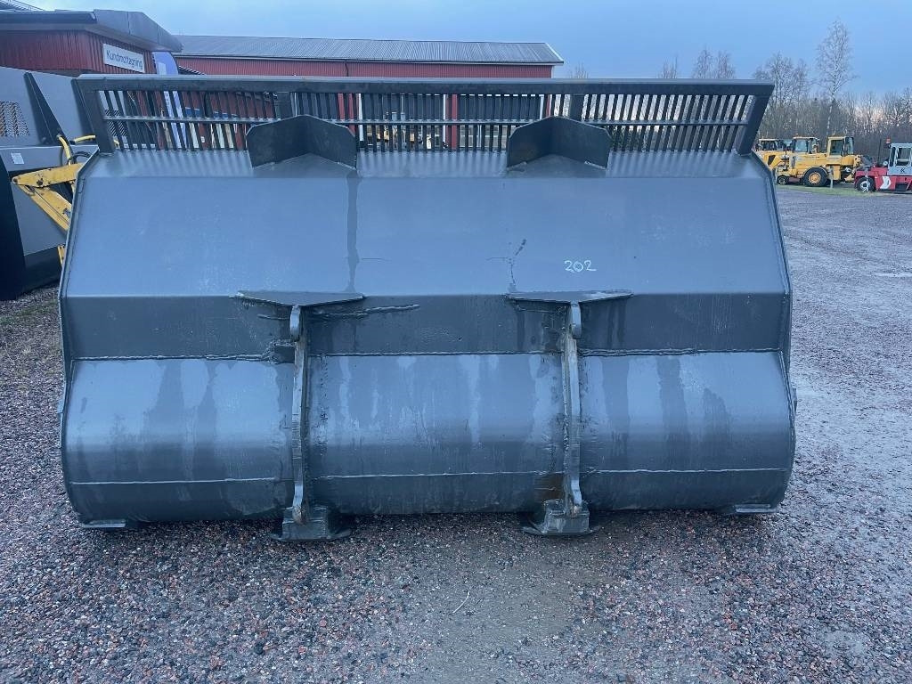 Grusskopa / Bucket Volvo - Godet pour Engins de chantier: photos 4 Grusskopa / Bucket Volvo - Godet pour Engins de chantier: photos 4