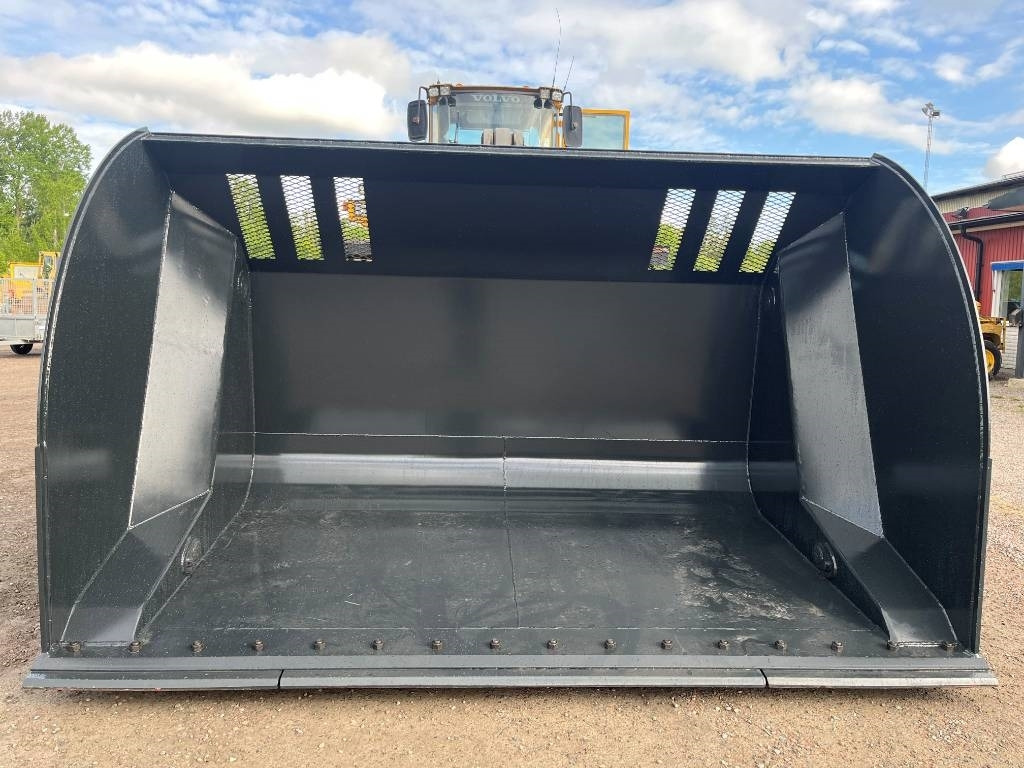 Högtippskopa / Hightip bucket 10 m3 Volvo L150 L18 - Godet pour Engins de chantier: photos 3 Högtippskopa / Hightip bucket 10 m3 Volvo L150 L18 - Godet pour Engins de chantier: photos 3