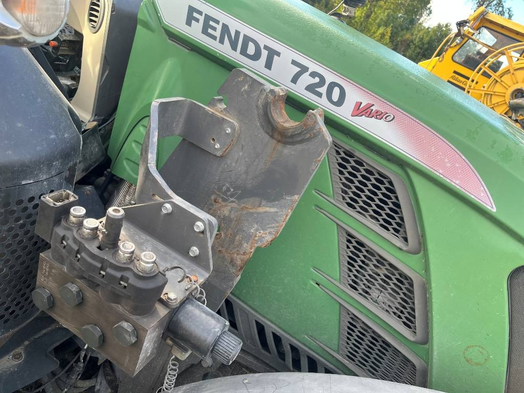 Lastarfäste Quicke Ålö Trima till Fendt 720 Vario - Chargeur frontal pour tracteur: photos 1 Lastarfäste Quicke Ålö Trima till Fendt 720 Vario - Chargeur frontal pour tracteur: photos 1