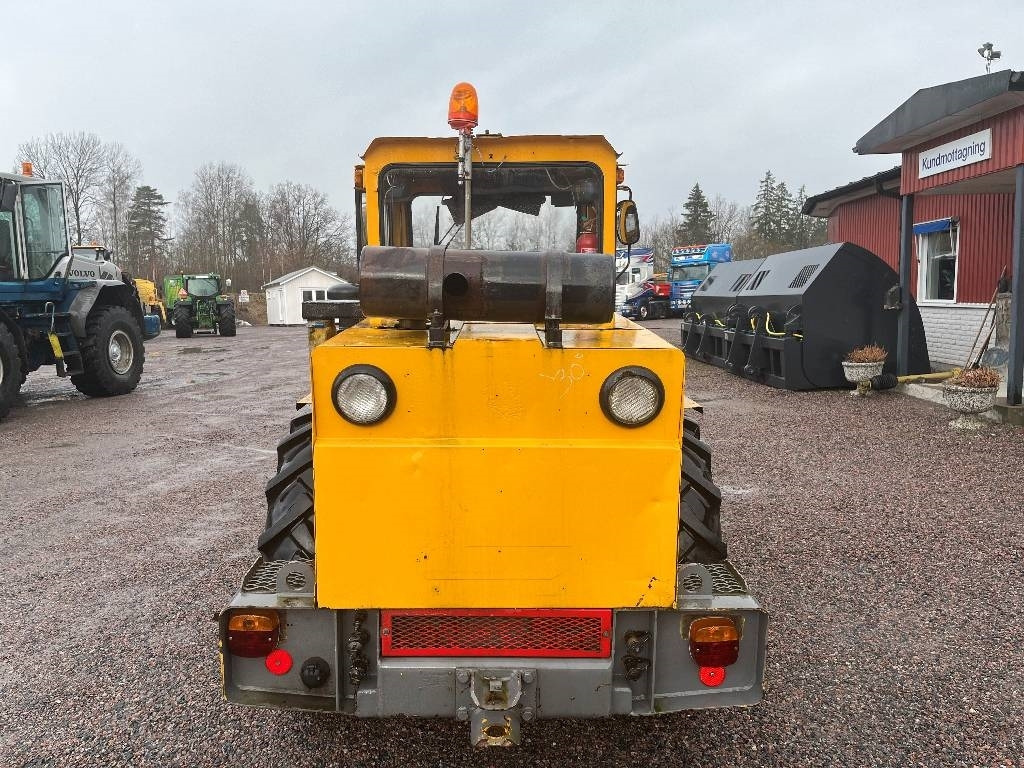 Lundberg 341 Dismantled: only spare parts - Valet de ferme: photos 5 Lundberg 341 Dismantled: only spare parts - Valet de ferme: photos 5