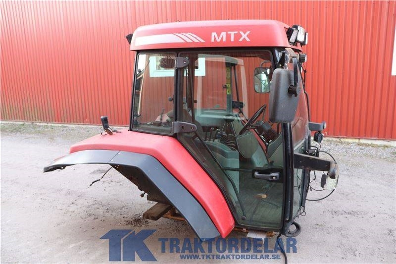 McCormick MTX 185 - Cabine pour Machine agricole: photos 2 McCormick MTX 185 - Cabine pour Machine agricole: photos 2