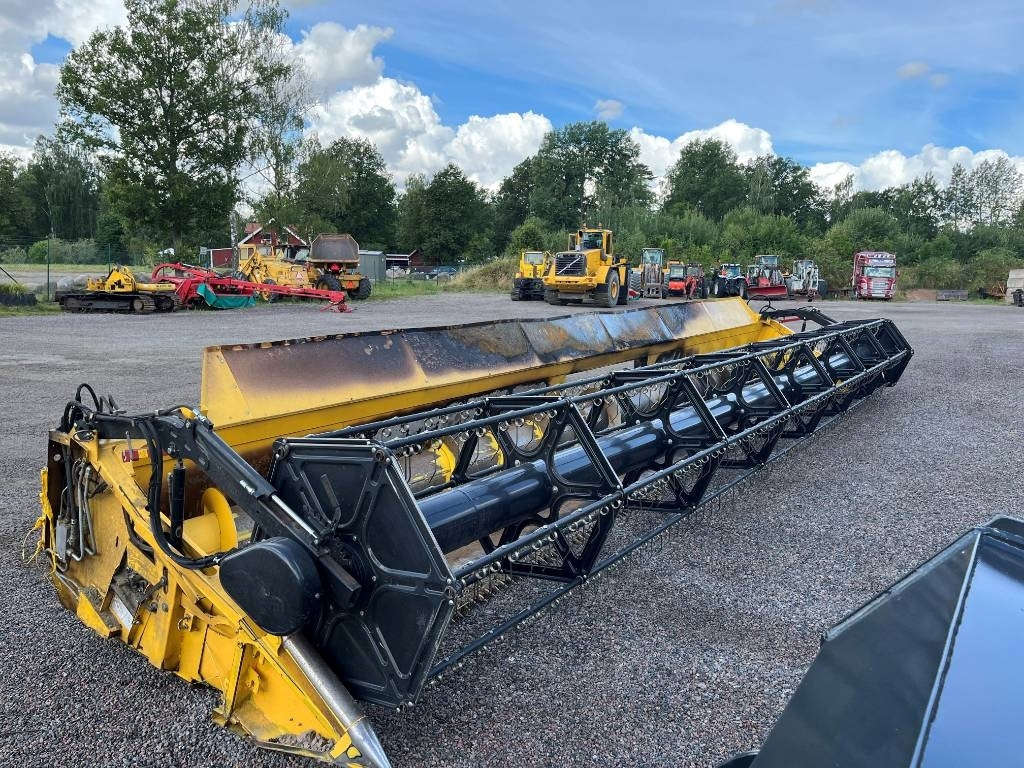 New Holland 35G Skärbord / Header - Moissoneuse: photos 4 New Holland 35G Skärbord / Header - Moissoneuse: photos 4