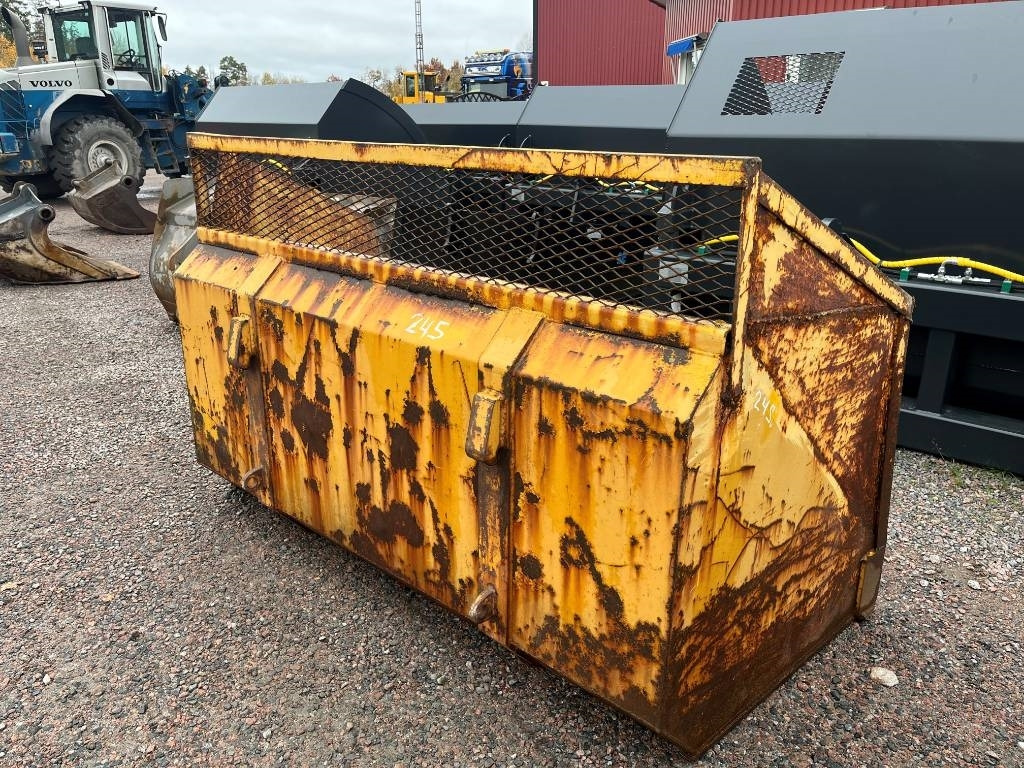 Snöskopa / Lättmatrialskopa Lilla Bm fästet - Godet pour Engins de chantier: photos 5 Snöskopa / Lättmatrialskopa Lilla Bm fästet - Godet pour Engins de chantier: photos 5